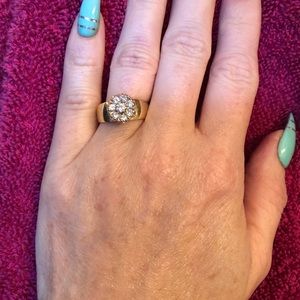Size 6 gold ring